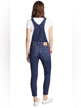 Levi’s Skinny Overalls Dark Wash Denim Adjustable Straps Size 31